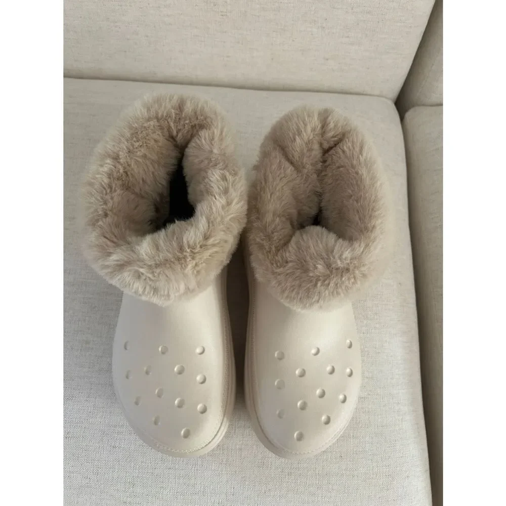 Crocs Stomp Lined Boots Faux Fur Trimmed US, Stucco, Size 11, NWOT